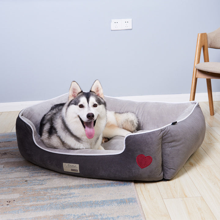 The Dog Kennel Is Fully Washable