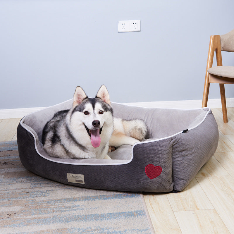 The Dog Kennel Is Fully Washable